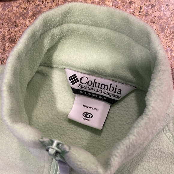 Columbia Light Green Zip Up Fleece Vest Youth 6/6X - Picture 4 of 15